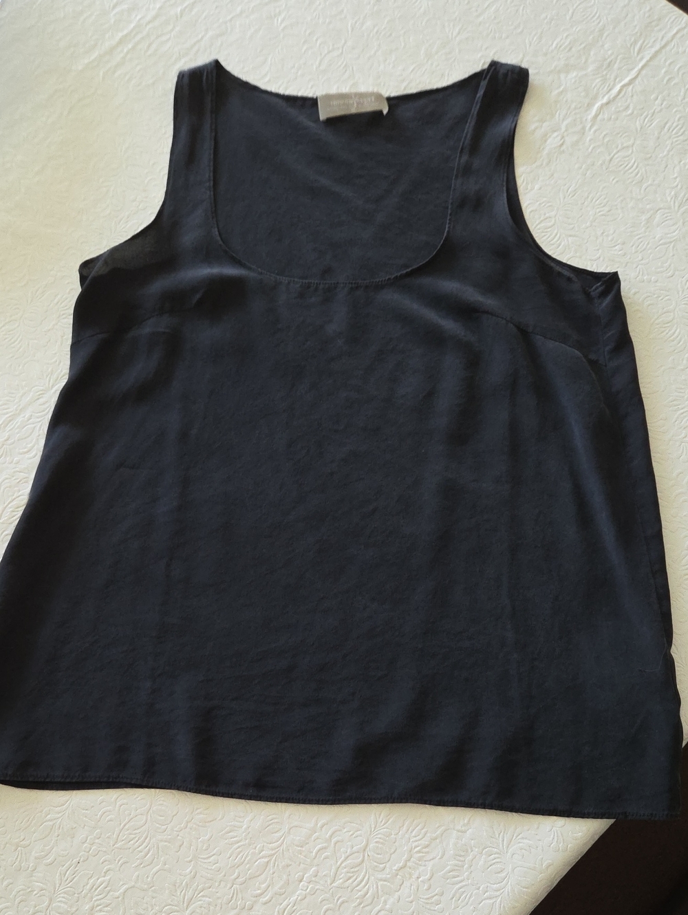 Amourvert Black Scoop Neck Tank 100% Silk Top